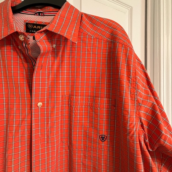 Artist Pro Series Long Sleeve Button Down - Picture 3 of 7